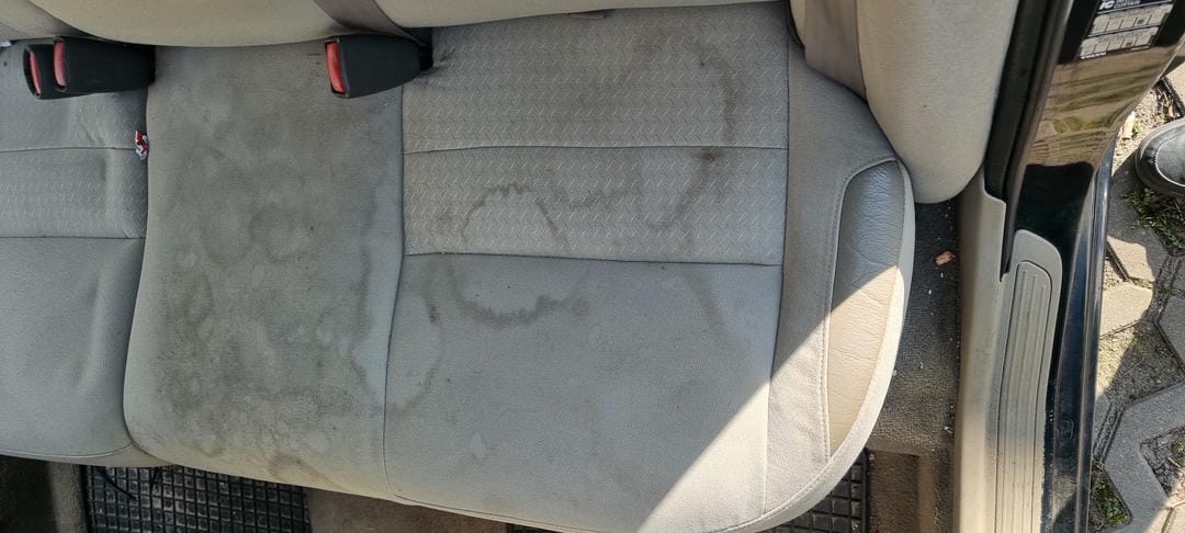 Pranie tapicerki samochodowej